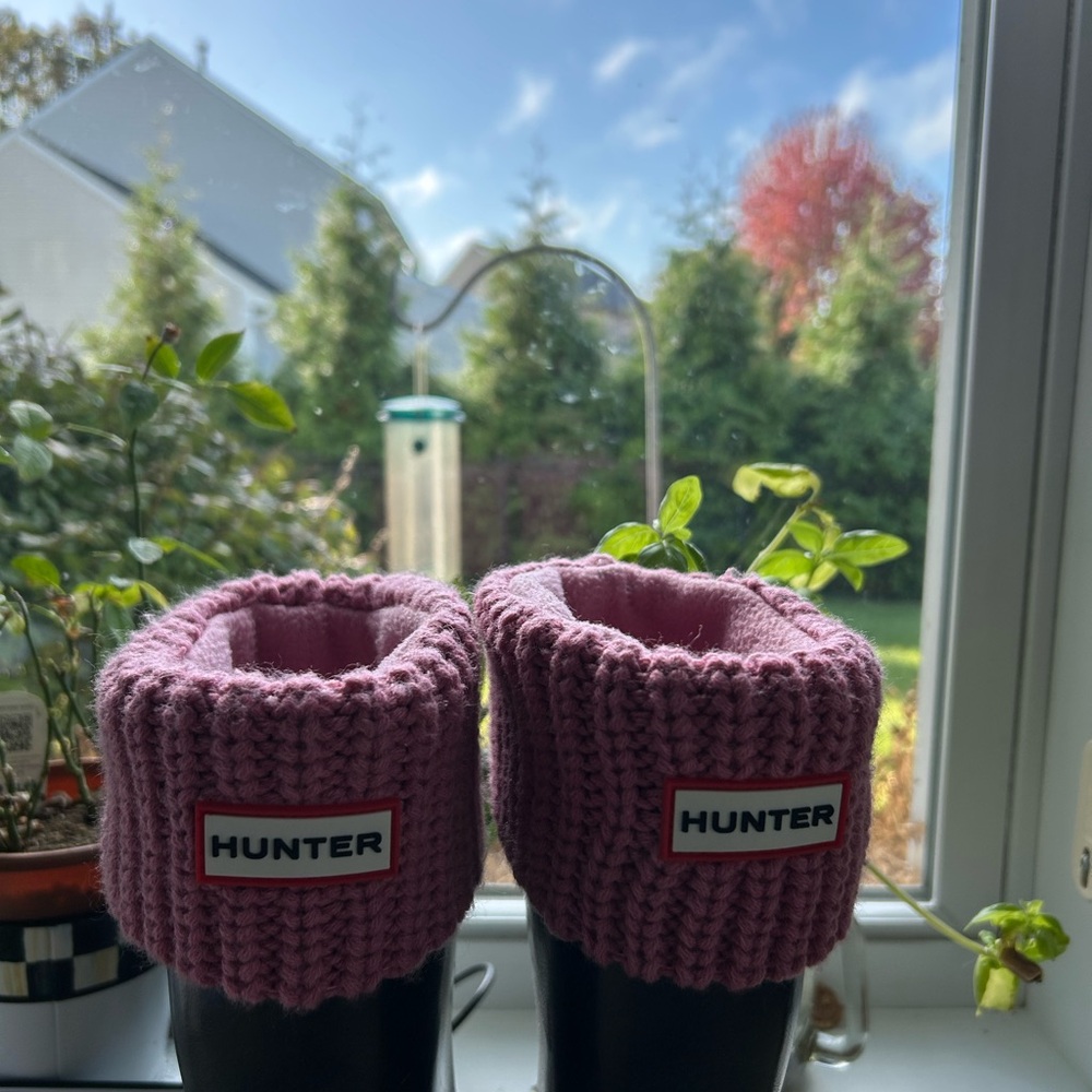 Hunter Pink Knitted Boot Cuffs - Picture 3 of 3